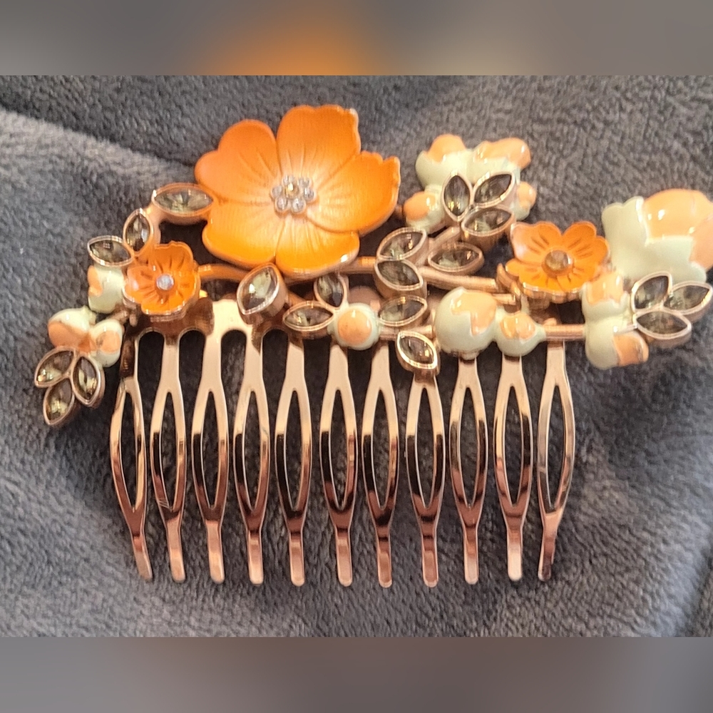 Disney Store Enamel Flowers Rhinestone  Hair Comb.